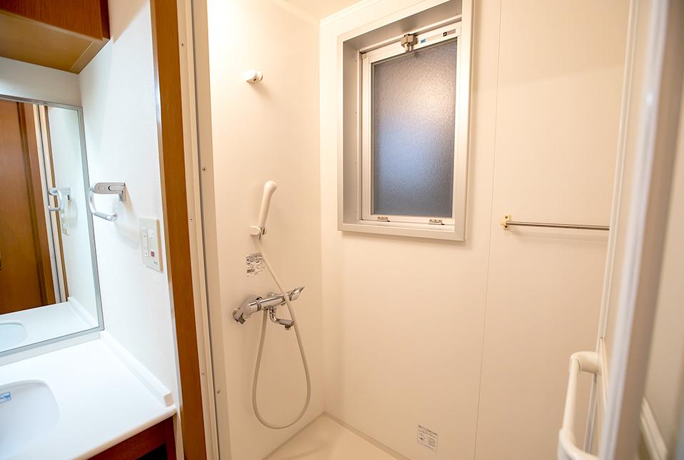 シャワールーム